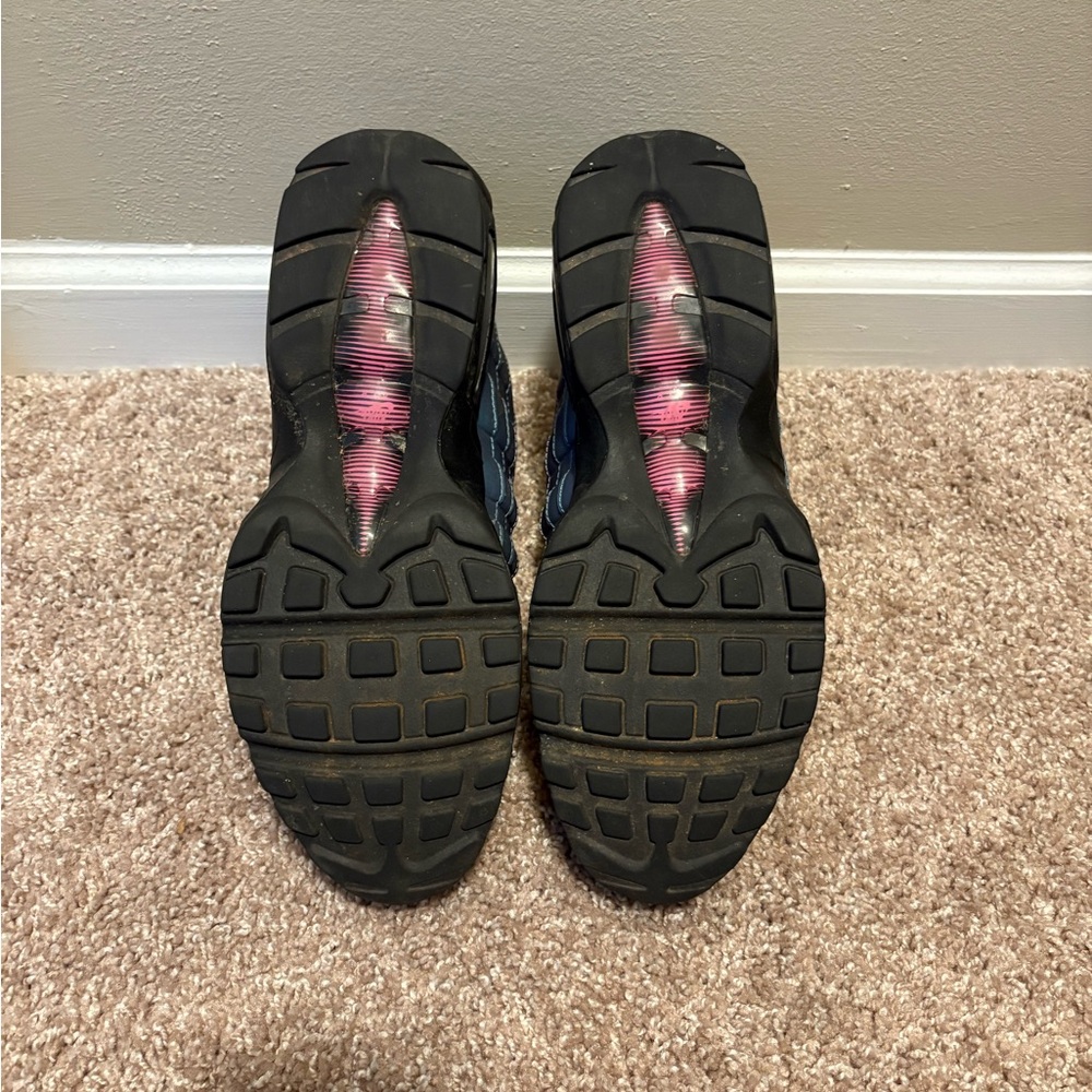 Nike Air Max 95 Throwback Future - image 3